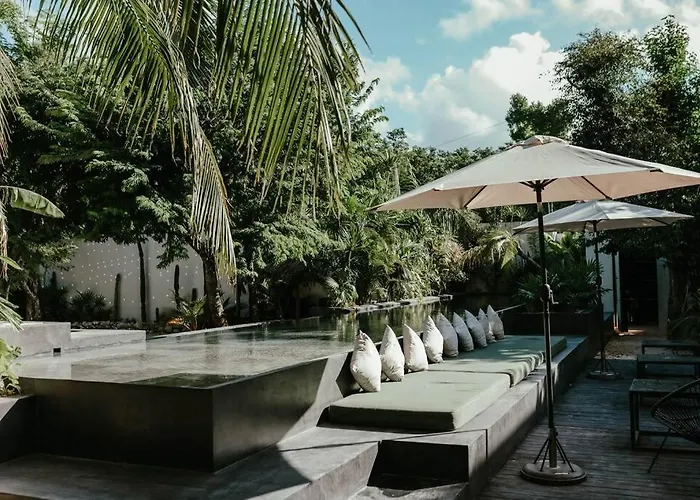 16tulum Villa